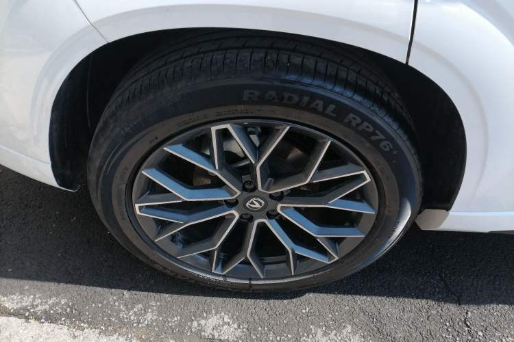 Used CHANGAN UNI-Z 2025 1.5T Luxury Version
