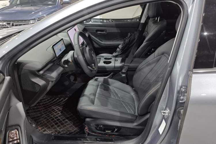 Used Baojun Enjoy 2025 Plug-in Hybrid 140km Luxury Edition
