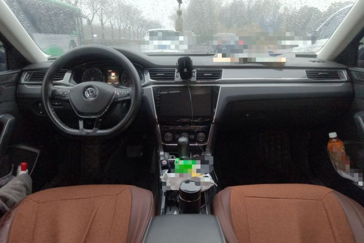 Used Volkswagen Passat 2016 330TSI DSG Prestige Edition Center Console