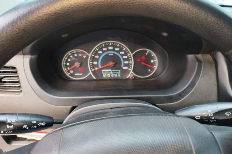 Used Wuling Rongguang V 2016 1.2L Standard Version