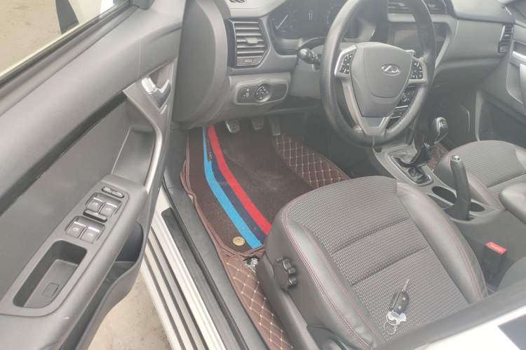 Used Chery Tiggo 3 2016 1.6L Manual ZhiShang Edition Driver Seat