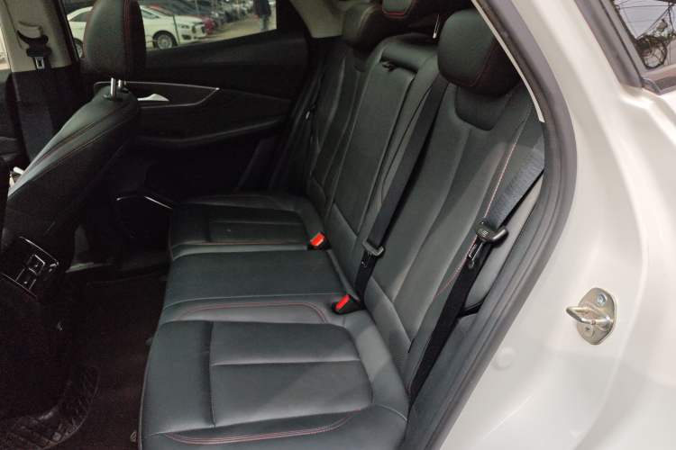 Used FORTHING T5 EVO 2021 1.5TD DCT Diamond Edition
