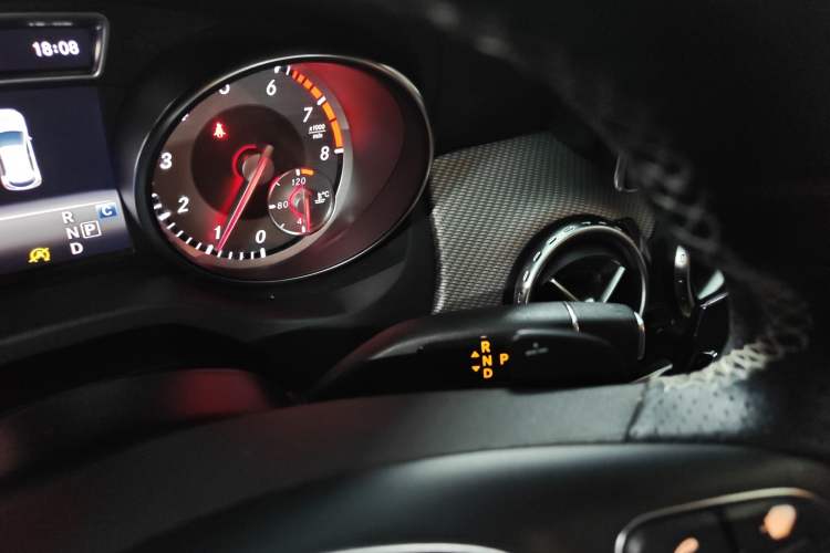 Used Mercedes-Benz GLA 2016 GLA 200 Sport Edition Gear Lever