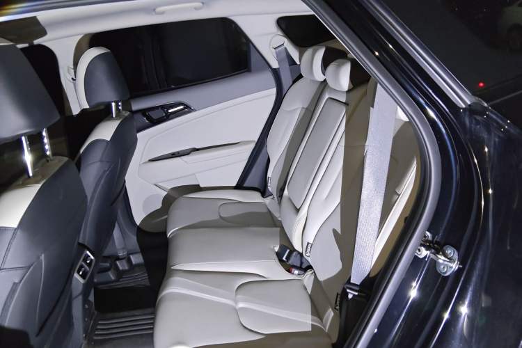 Used Kia Sportage (Chinese Domestic Model) 2023 1.5T Two-Wheel Drive Prestige Edition