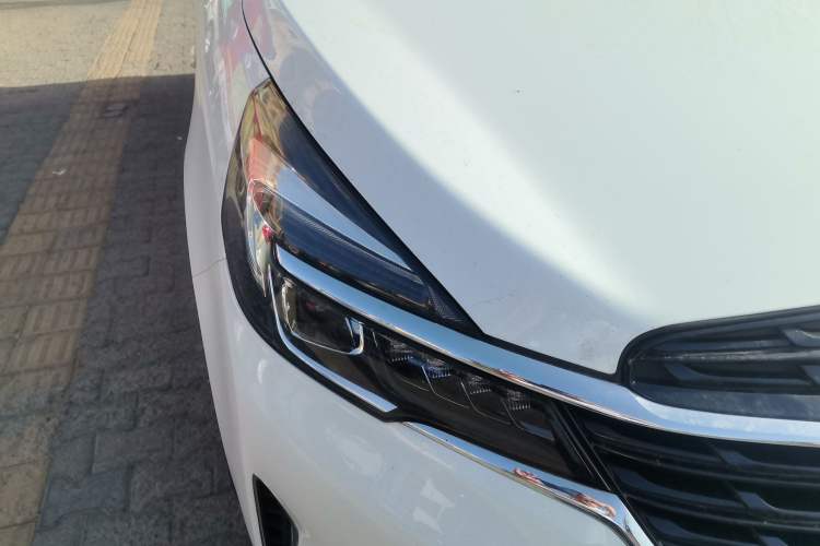 Used Buick GL8 2021 Land Cruiser Executive Class 652T Luxury Model