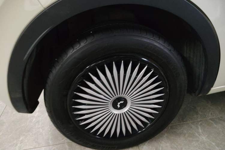 Used Wuling Bingo 2023 333 km Lingxi Connected+ Version
