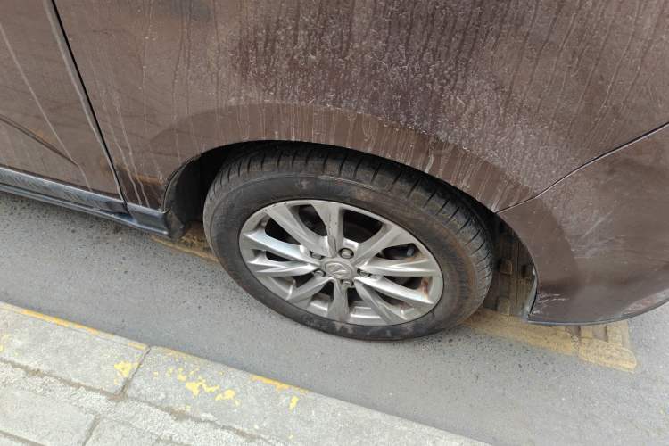 Used BAIC Weiwang M50F 2017 1.5L Standard Model
