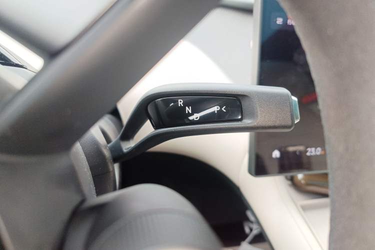 Used Xiaomi Auto YU7 2025 Ultra-Long Range High-Performance All-Wheel-Drive Max Edition
