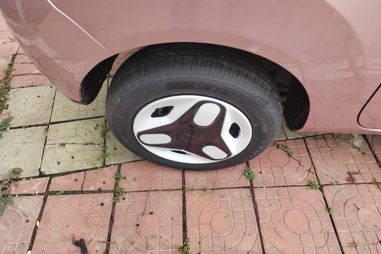 Used Geely Galaxy Panda 2025 210 km – Yuanqi Bear Exterior 8