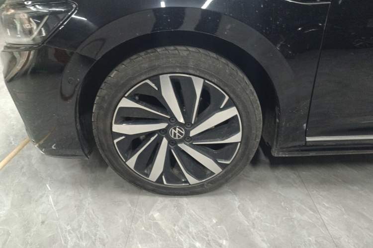 Used Volkswagen Passat 2022 330TSI Starry Luxury Edition – Exclusive Special Edition