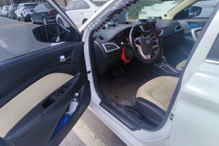 Used CHANGAN Alsvin V7 2015 1.6L Automatic Enjoyment Model China IV Standard
