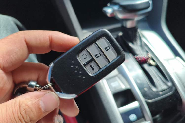 Used Honda Civic 2016 220TURBO CVT Luxury Edition
