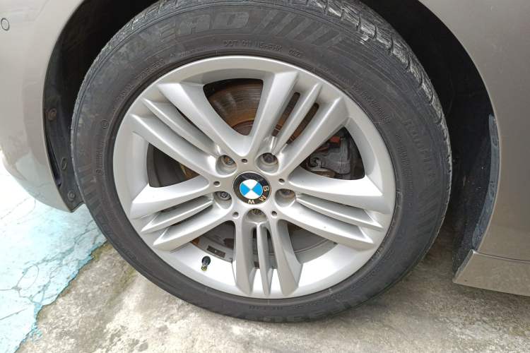 Used BMW 3 Series 2017 320Li Fashion Model
