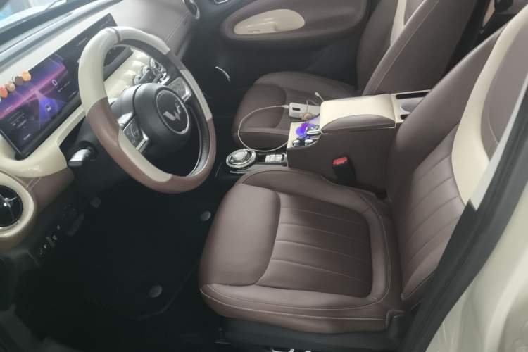 Used Wuling Bingo 2023 333 km Lingxi Connected+ Version
