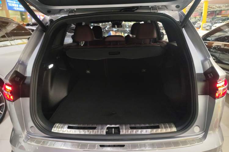 Used Geely Auto Monjaro L 2021 2.0TD DCT EVO Two-Wheel Drive Prestige Version Trunk