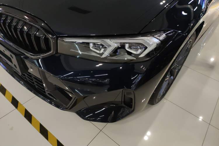 Used BMW 3 Series 2025 330Li M Sport Shadowline Package