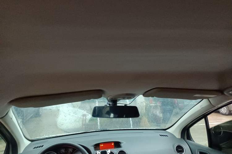 Used Peugeot 408 2011 2.0L Automatic Comfort Edition Headliner