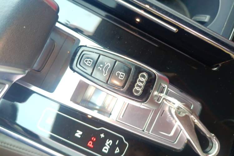 Used Audi A8 2019 Plus A8L 50 TFSI quattro Comfort Model
