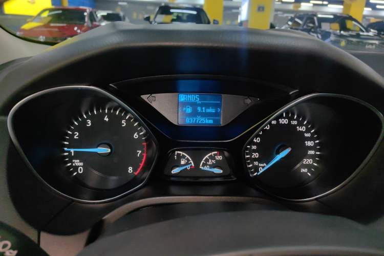 Used Ford Focus 2018 Hatchback Classic 1.6L Automatic Trendy SmartDrive Edition
