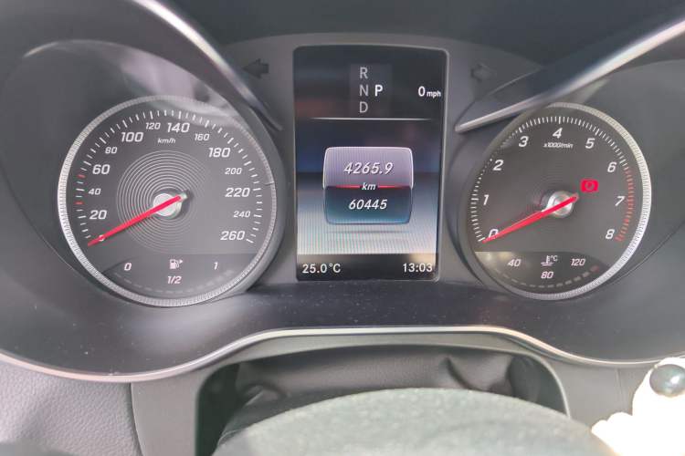 Used Mercedes-Benz GLC 2018 GLC 260 4MATIC Luxury Model
