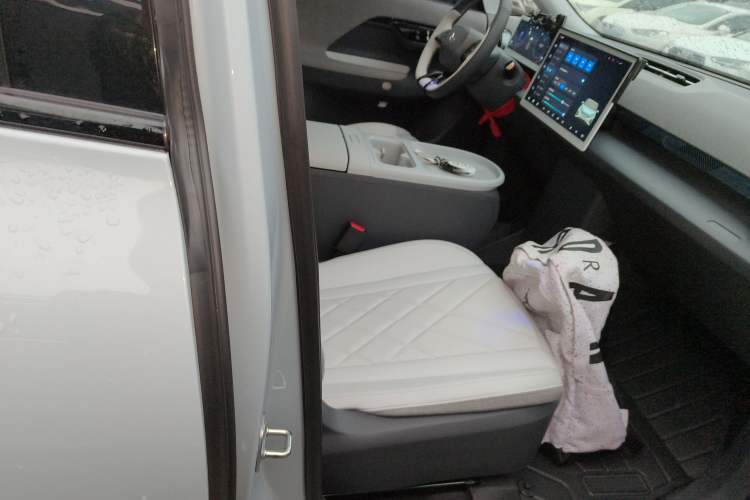 Used ARCFOX Kaola 2023 Family Edition Pro
