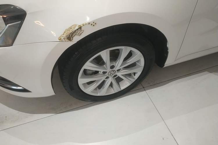 Used Volkswagen Lavida 2017 1.6L Automatic Comfort Edition