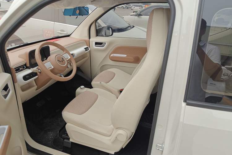 Used Wuling Hongguang MINIEV 2024 3rd Generation 215km Youth Edition