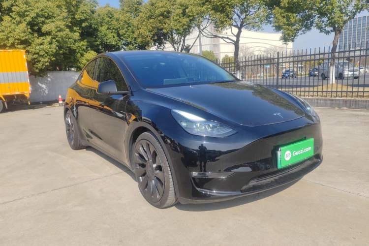 Used Tesla Model Y 2023 High-Performance All-Wheel-Drive Version