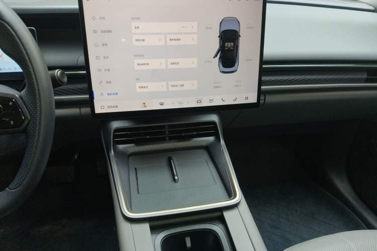 Used Lynk & Co 07 2024 EM-P 126 Long-Range Halo Audio And AC Panel