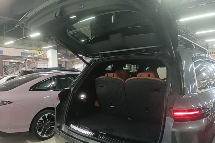 Used Li Auto L8 2023 Pro Model
