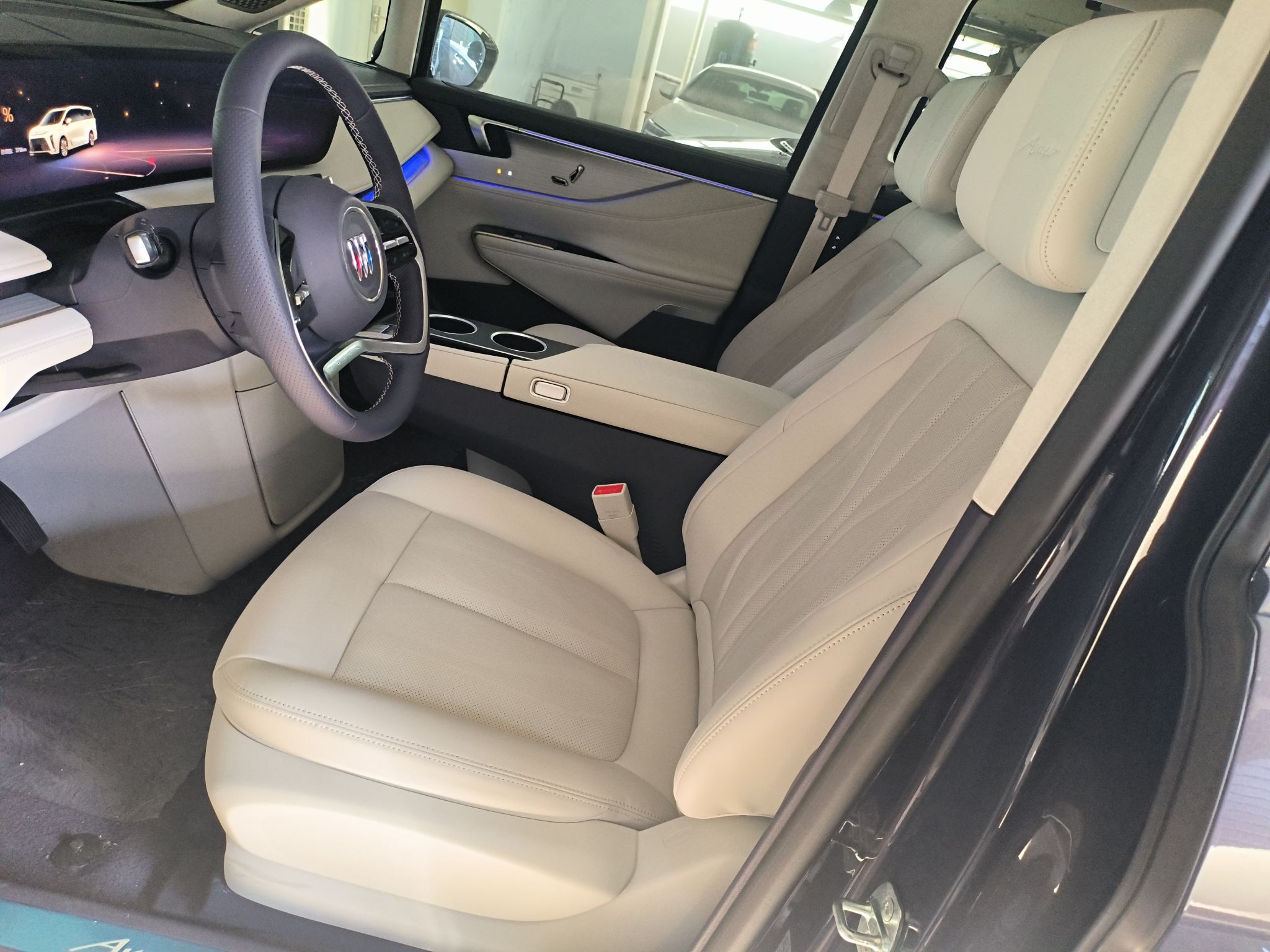 Переднее сиденье в автомобиле