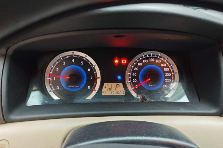 Used Toyota Corolla EX 2013 1.6L Automatic Luxury Edition