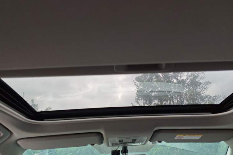 Used Toyota RAV4 2019 2.0L CVT Two-Wheel Drive Fashion X Limited Edition China VI Standard