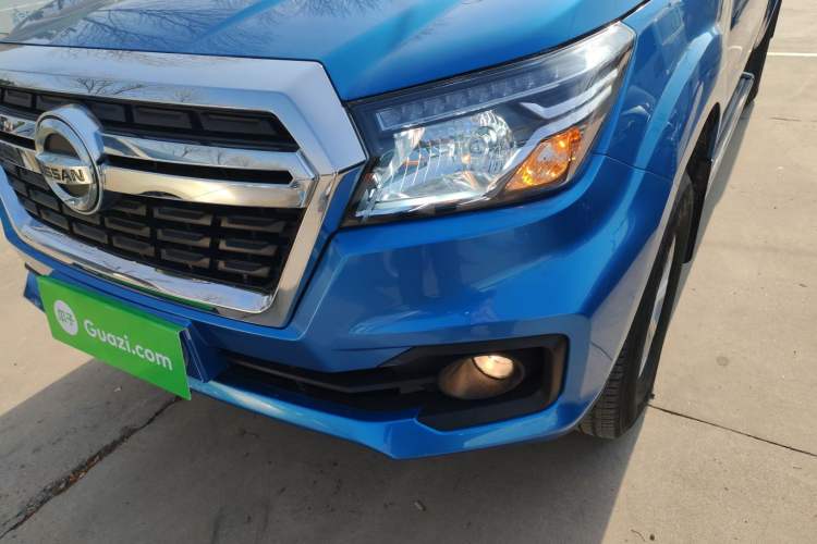 Used Dongfeng Ruichi 6 2023 Revised Version 2.3T Manual Two-Wheel Drive Diesel Standard Trim with Long Cargo Bed
