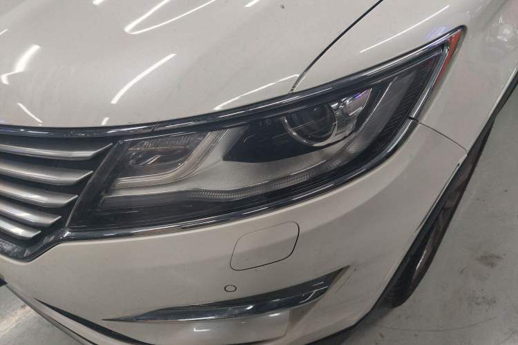 Used Lincoln MKC 2018 2.0T Four-Wheel Drive Zunya Edition Left Front Headlight