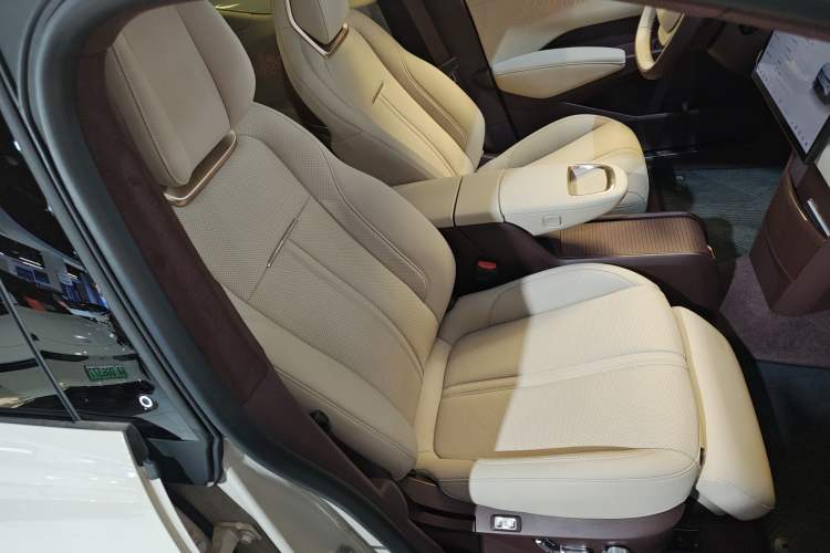 Used Zeekr X 2025 Four-Seater Rear-Drive Cube Version