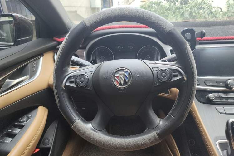 Used Buick LaCrosse 2018 28T Elite Edition
