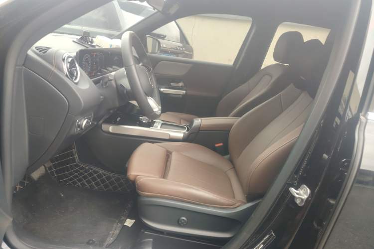 Used Mercedes-Benz GLB 2024-Year Restyled GLB 200 Dynamic Edition
