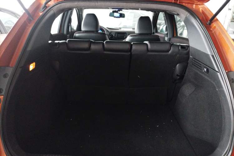 Used Honda XR-V 2015 1.8L EXi CVT Comfort Version Trunk