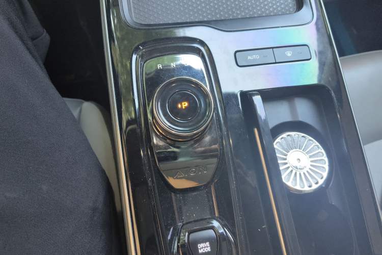 Used AION S Plus 2021 70 Tech Edition Gear Lever