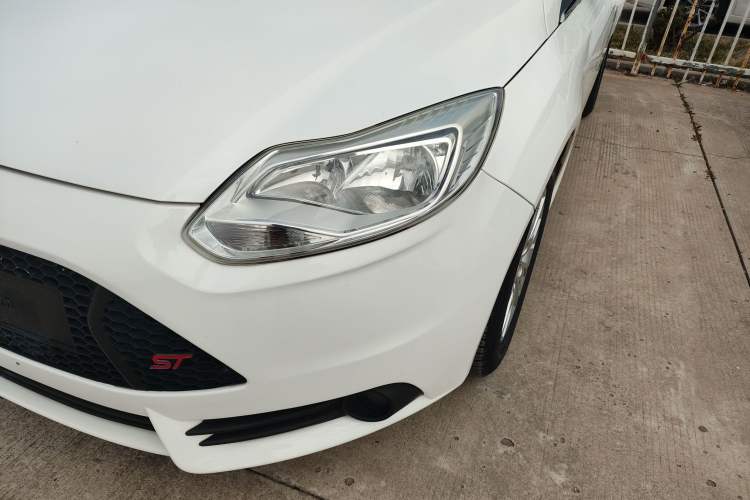 Used Ford Focus 2012 Hatchback 1.6L Manual Comfort Model