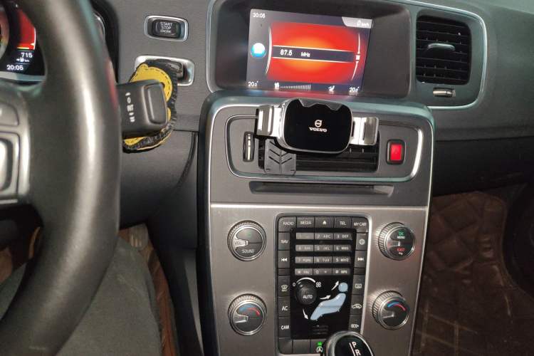 Used Volvo S60 2018 S60L T4 Smart & Ambitious Edition
