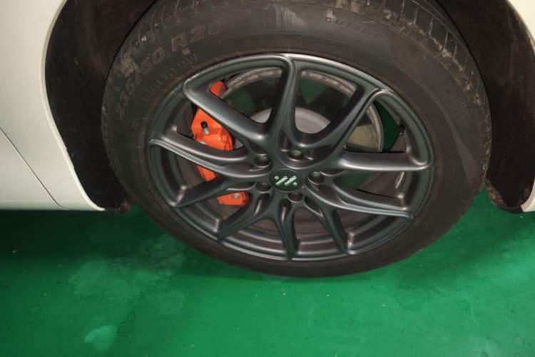 Used IM LS6 2023 Max Standard Edition Exterior 7