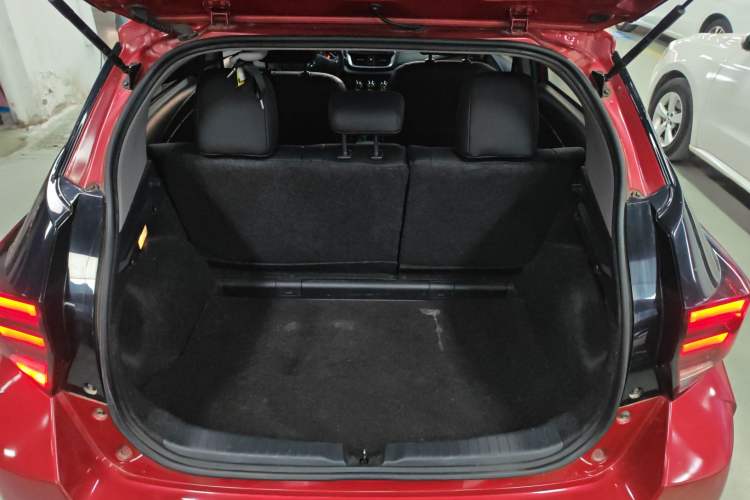 Used Toyota YARiS L Zhi Xuan 2020 X-Trail X 1.5L CVT Leading Edition
