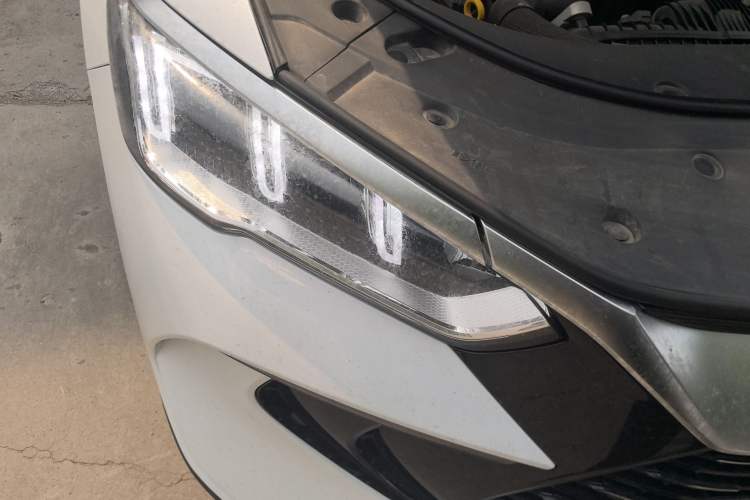 Used BYD Song Pro New Energy 2024 HONOR Edition DM-i 71KM Navigation Model
