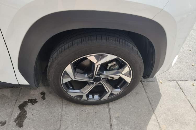 Used Geely Auto FX11 2023 1.5TD DCT Prestige Edition Exterior 4