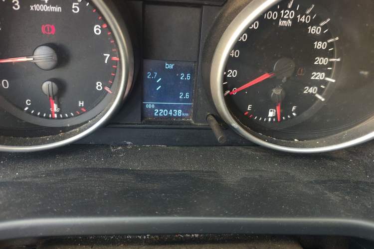 Used Haval H6 2014 Sport Version 1.5T Manual Two-Wheel Drive Elite Edition Odometer Close Up