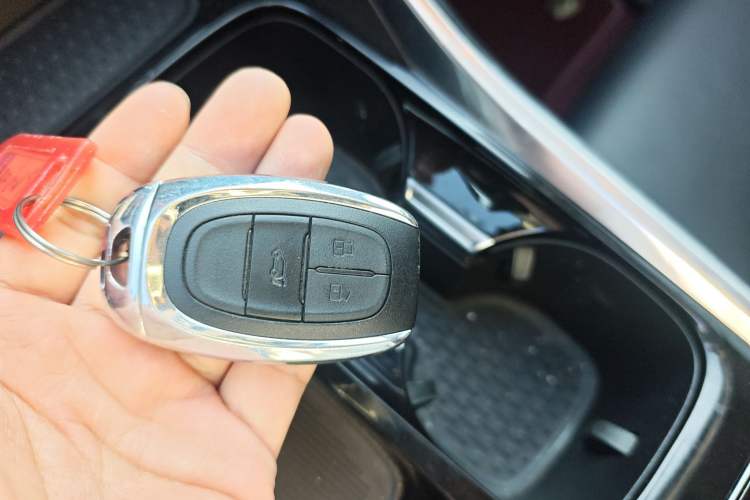 Used SAIC MAXUS G50 2023 PLUS 1.5T Happiness-Recommended Automatic Start Edition
