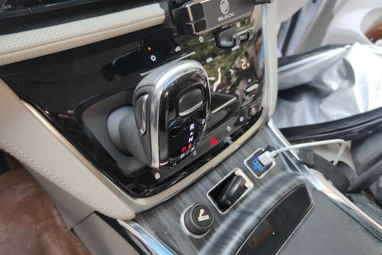 Used Buick GL8 2021 ES Landtrek 653T Comfort Edition
