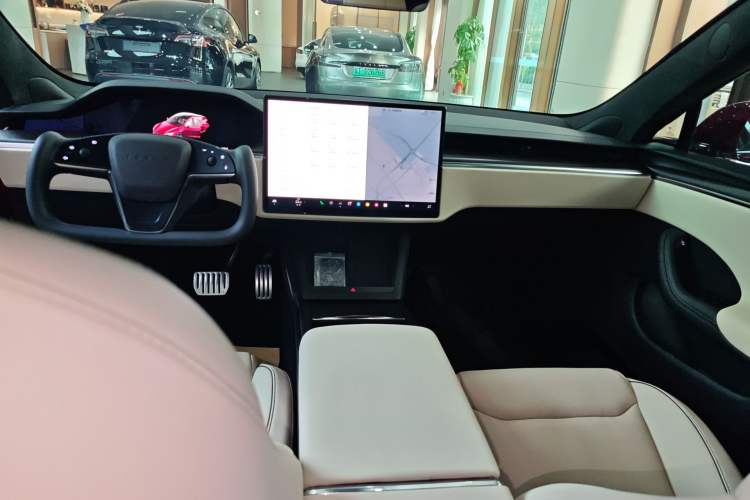 Used Tesla Model S 2023 Three-Motor All-Wheel-Drive Plaid Version
